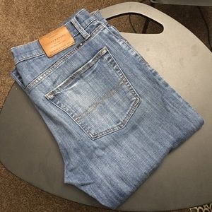 Lucky Jeans